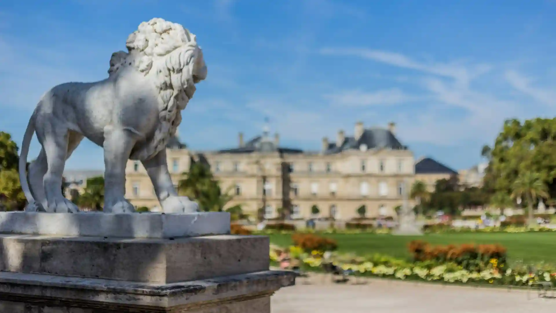 The Luxembourg Gardens, created in the 17th century, offer a peaceful retreat in central Paris. Known for its fountains, statues, and tree-lined promenades, it’s a popular spot for relaxation and picnics. The gardens feature the Medici Fountain, tennis courts, and puppet shows. Parisians and tourists alike enjoy its tranquil beauty and greenery.