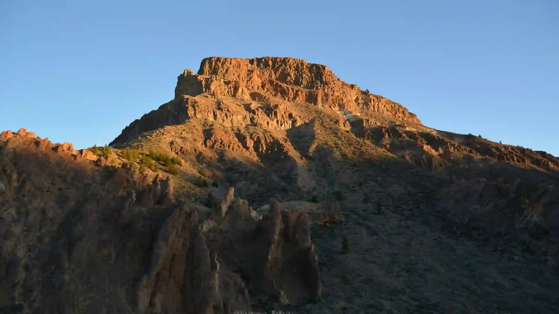 This peak in Teide National Park offers challenging trails and stunning vistas of the island. It’s a great spot for experienced hikers.